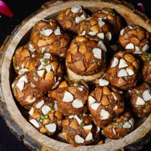 Special Amritsar Urad Dal Pinni