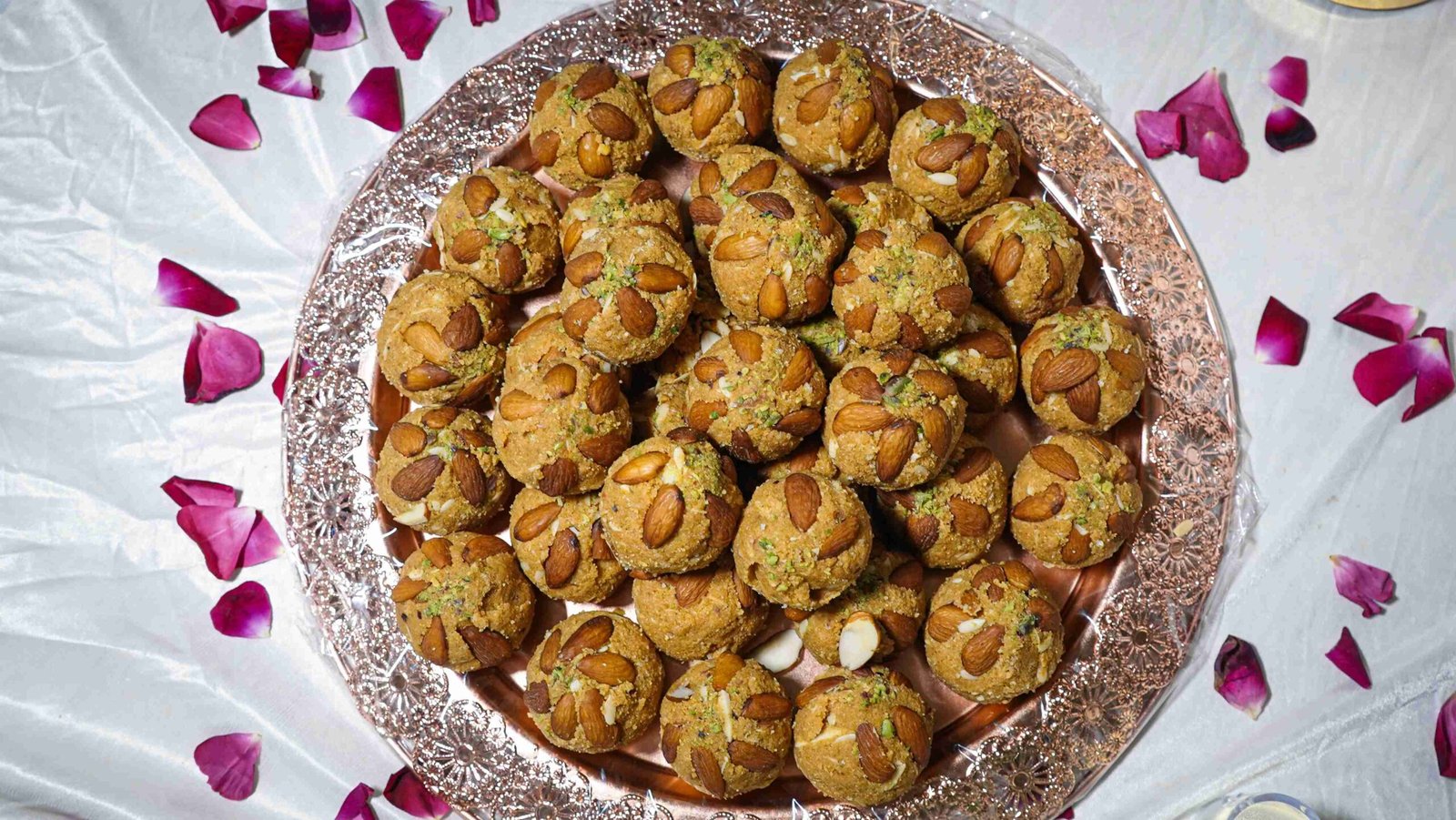 Kanahya Special Besan Laddu - Image 2